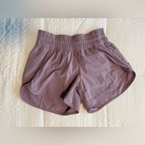 Lululemon tracker shorts